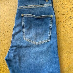 Part Two Judy jeans. High waist and ankle length jeans.